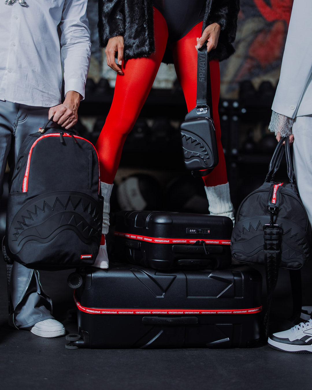 SPRAYGROUND® LUGGAGE PRINTED ZIPPER SHARK FULL-SIZE LUGGAGE